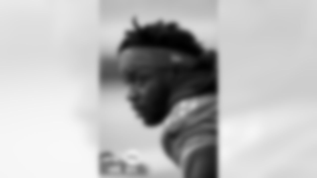 Melvin Gordon III during practice at UCHealth Training Center in Englewood, Colorado on October 26, 2021. (Photo by Ben Swanson)