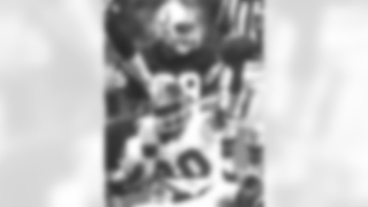 Draft position: Sixth round, 161st overall in 1986
College: Purdue
Years with Broncos: 7 (1986-92)
Broncos stats (via Pro Football Reference): 100 games, 70 starts, 276 receptions, 4746 receiving yards, 24 receiving touchdowns, one rushing touchdown
Career stats: 130 games, 84 starts, 342 receptions, 5551 receiving yards, 29 receiving touchdowns, one rushing touchdown
Career accolades: Broncos Top 100 Team selection, three-time AFC champion,