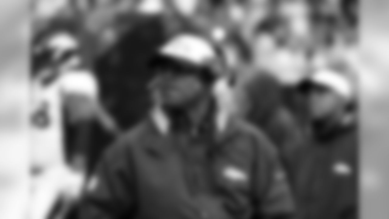 Denver Broncos
- Defensive backs coach (2015-16)- Defensive coordinator (2017-pres.)