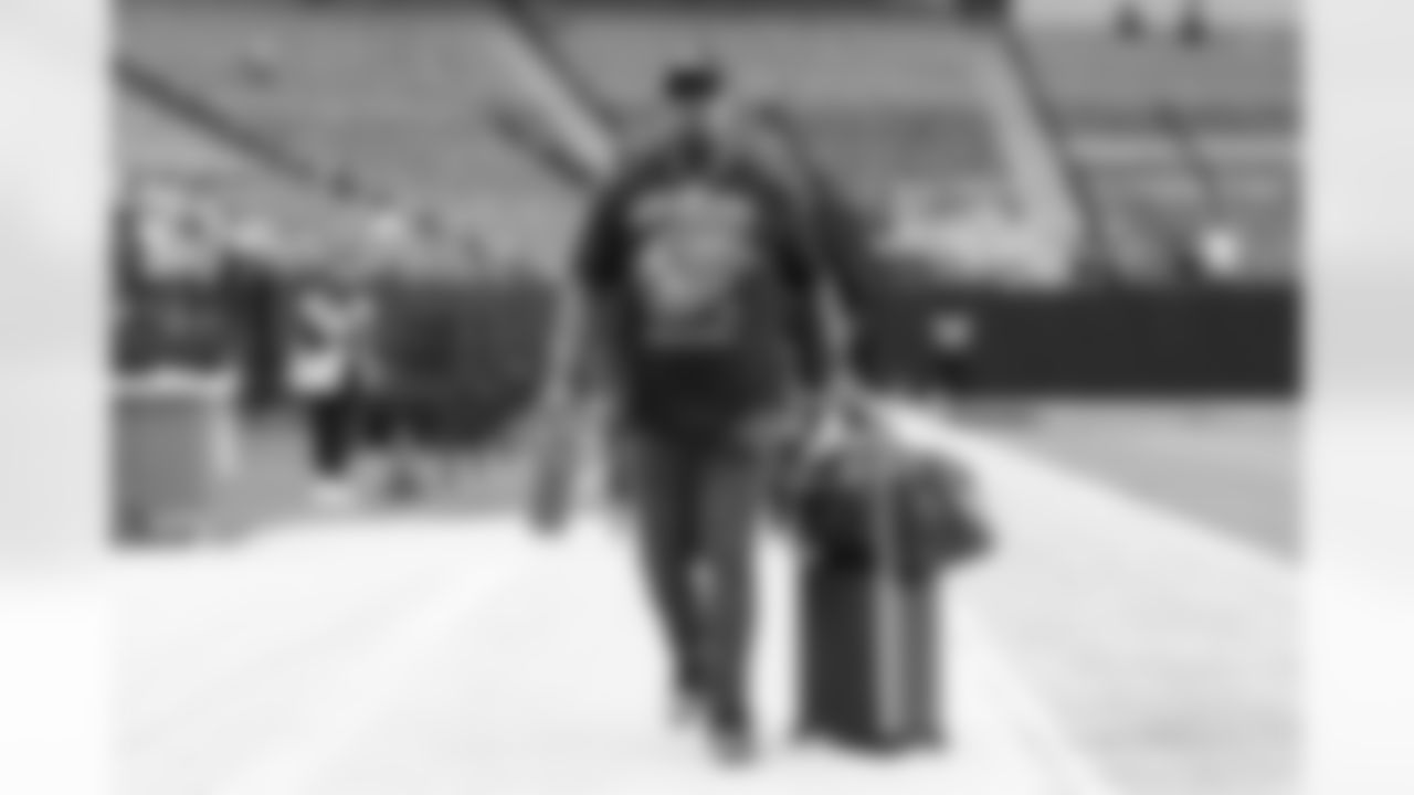 DeShawn Williams arrives before the Broncos' Week 16 game against the Las Vegas Raiders at Allegiant Stadium in Las Vegas, Nevada on December 26, 2021. (Photo by Gabriel Christus)