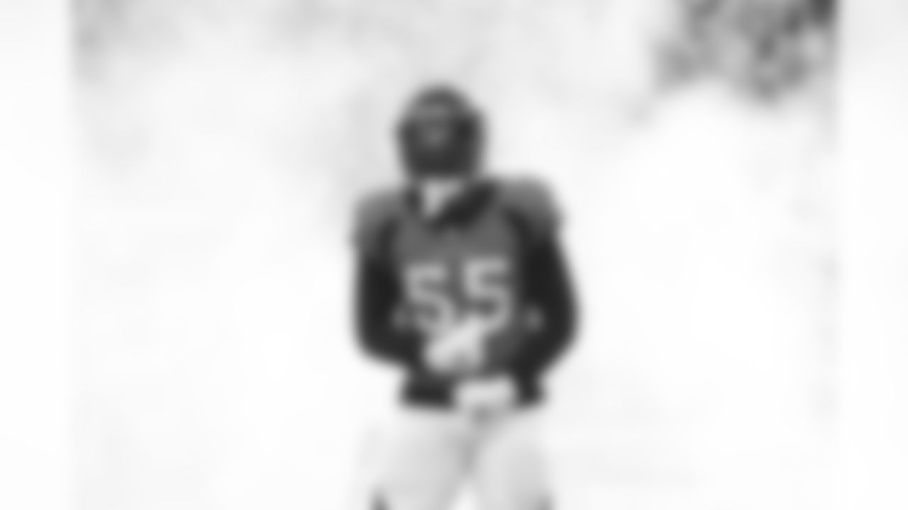 Bradley Chubb yells as he runs out of the tunnel before the game against the Los Angeles Chargers on Sunday, November 28, 2021 at Empower Field at Mile High in Denver, Colorado. This was his first game back after missing 11 weeks while recovering from an ankle injury.
Gabriel Christus