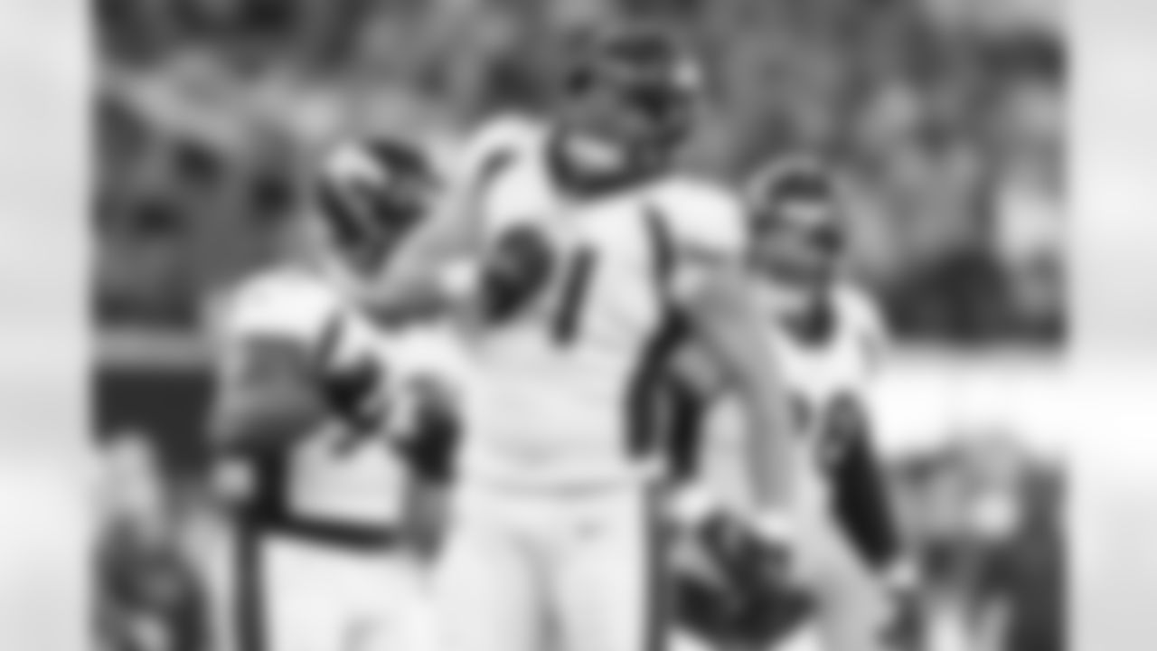 Denver Broncos defensive end Matt Henningsen (91) celebrates after a sack during the NFL game against the Los Angeles Chargers on Monday, October 17, 2022 at SoFi Stadium in Los Angeles, California.
Photo by Gabriel Christus / Denver Broncos