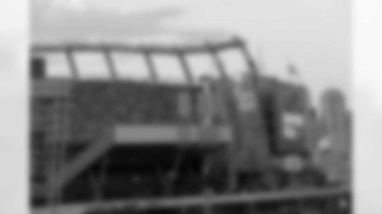Date: Sunday, Sept. 25
Time: 6:20 p.m. MT
Site: Empower Field at Mile High
TV: NBC
Photo by Sara Hertwig