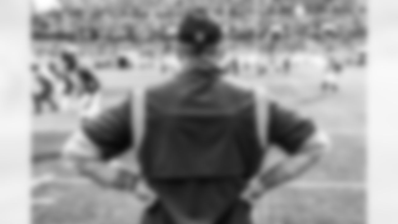 Head Coach Vic Fangio before the Broncos' Week 12 game against the Los Angeles Chargers at Empower Field at Mile High in Denver, Colorado on November 28, 2021. (Photo by Eric Lars Bakke)