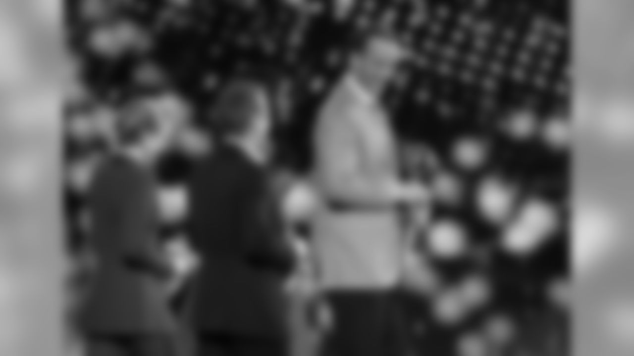 QB Peyton Manning was on hand at the 2015 ESPY Awards where he won best 'Record Breaking Performance' after clinching the NFL career record for touchdown passes with 509.
