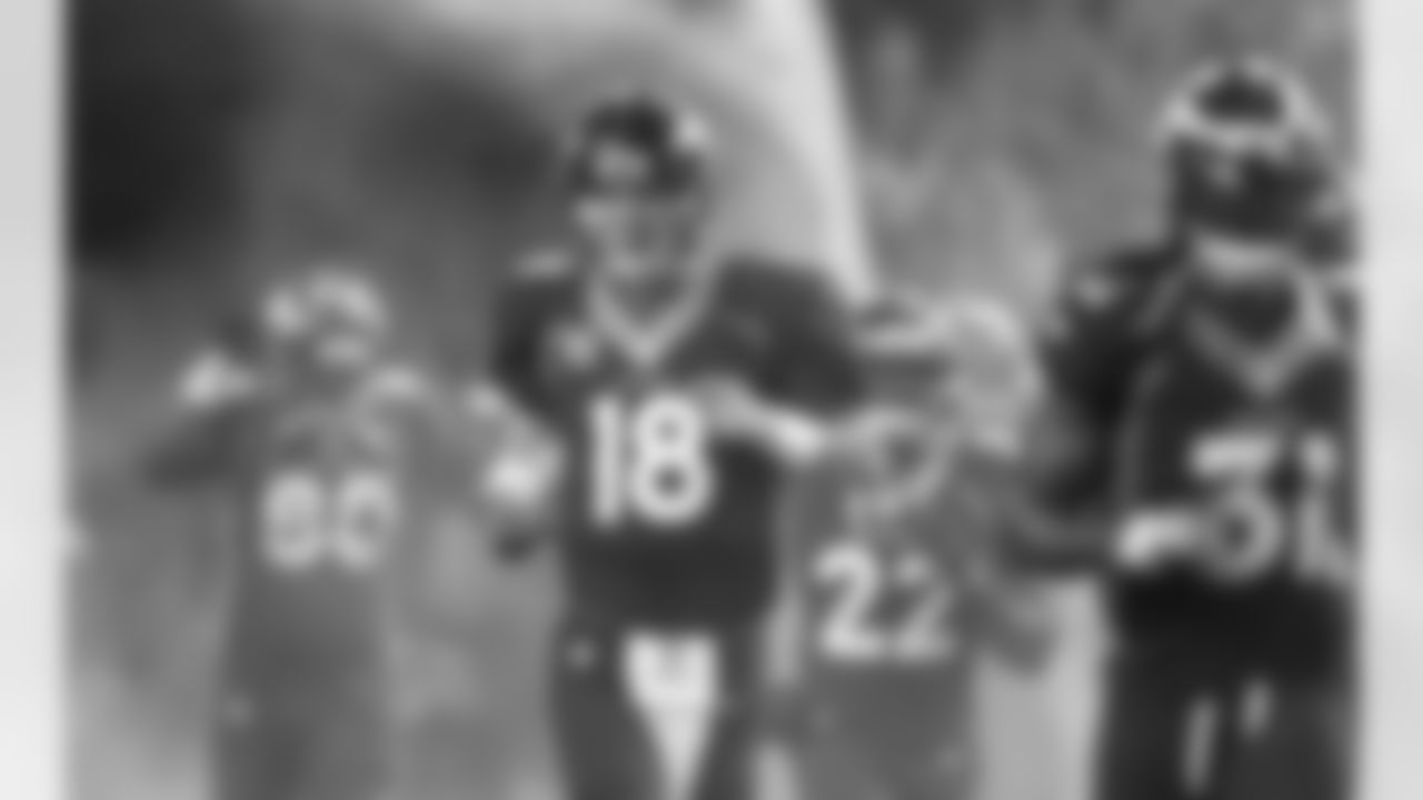 during first quarter action against the San Francisco 49ers during the game at Sports Authority Field at Mile High in Denver, CO, October 19, 2014.
Photo by Gabriel Christus