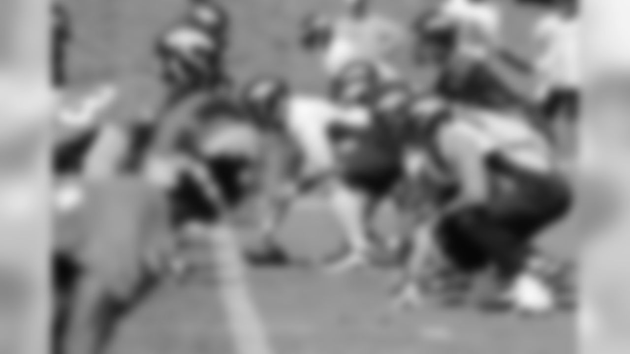 Manning gets set to take the snap.