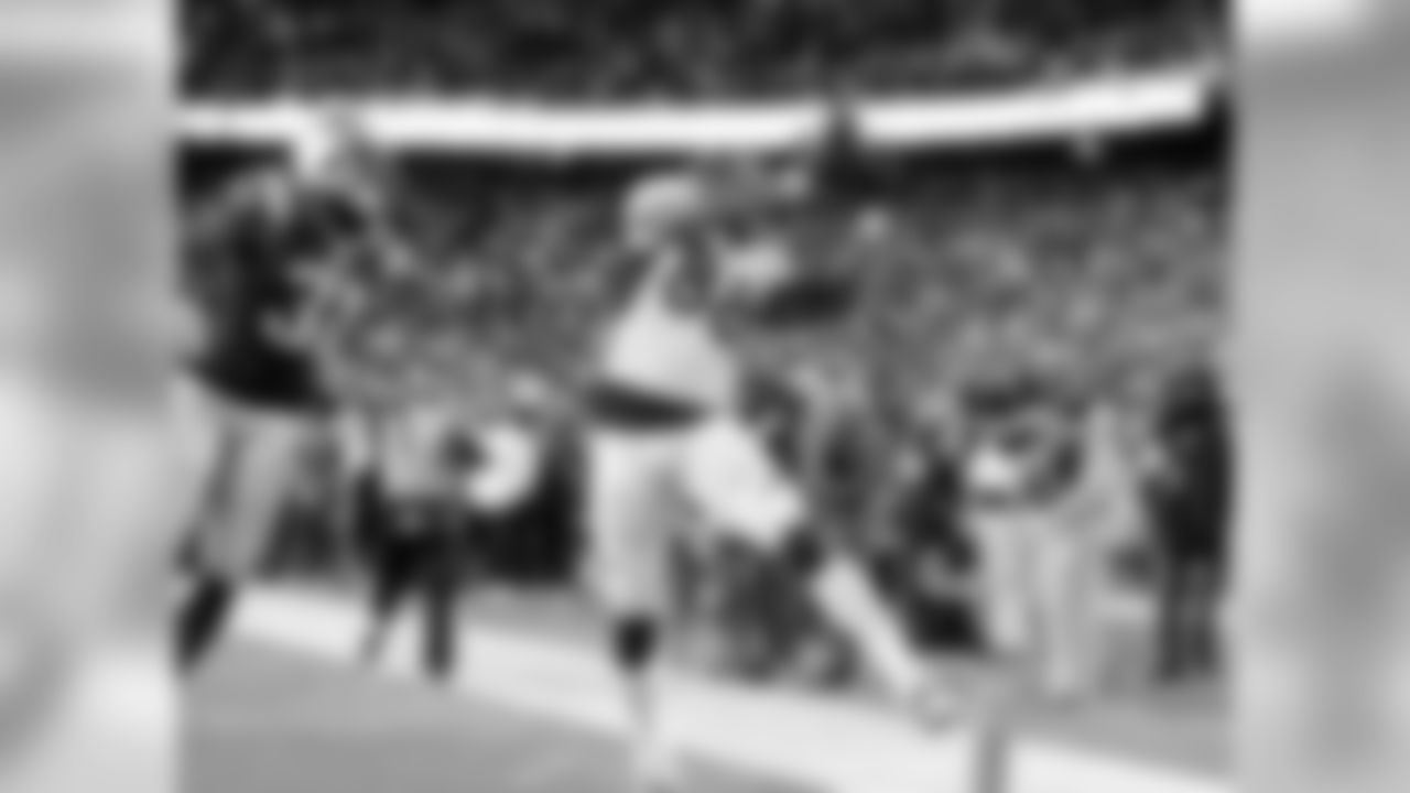 Nov. 24, 2013: L 34-31 vs. New England
