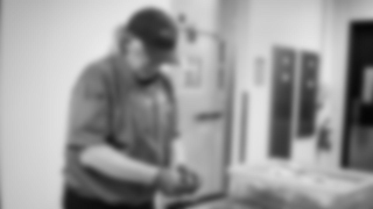 employeeswork_02