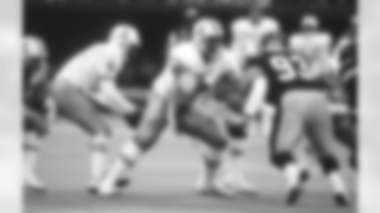 Drafted by: Houston Oilers
Career accolades: Pro Football Hall of Fame member, NFL 100 All-Time Team member, NFL 1990s All-Decade Team member, 14 Pro Bowls, seven AP first-team All-Pro selections, two AP second-team All-Pro selections, Titans/Oilers Ring of Honor member, 1983 NFL All-Rookie Team member
(Paul Spinelli via AP)