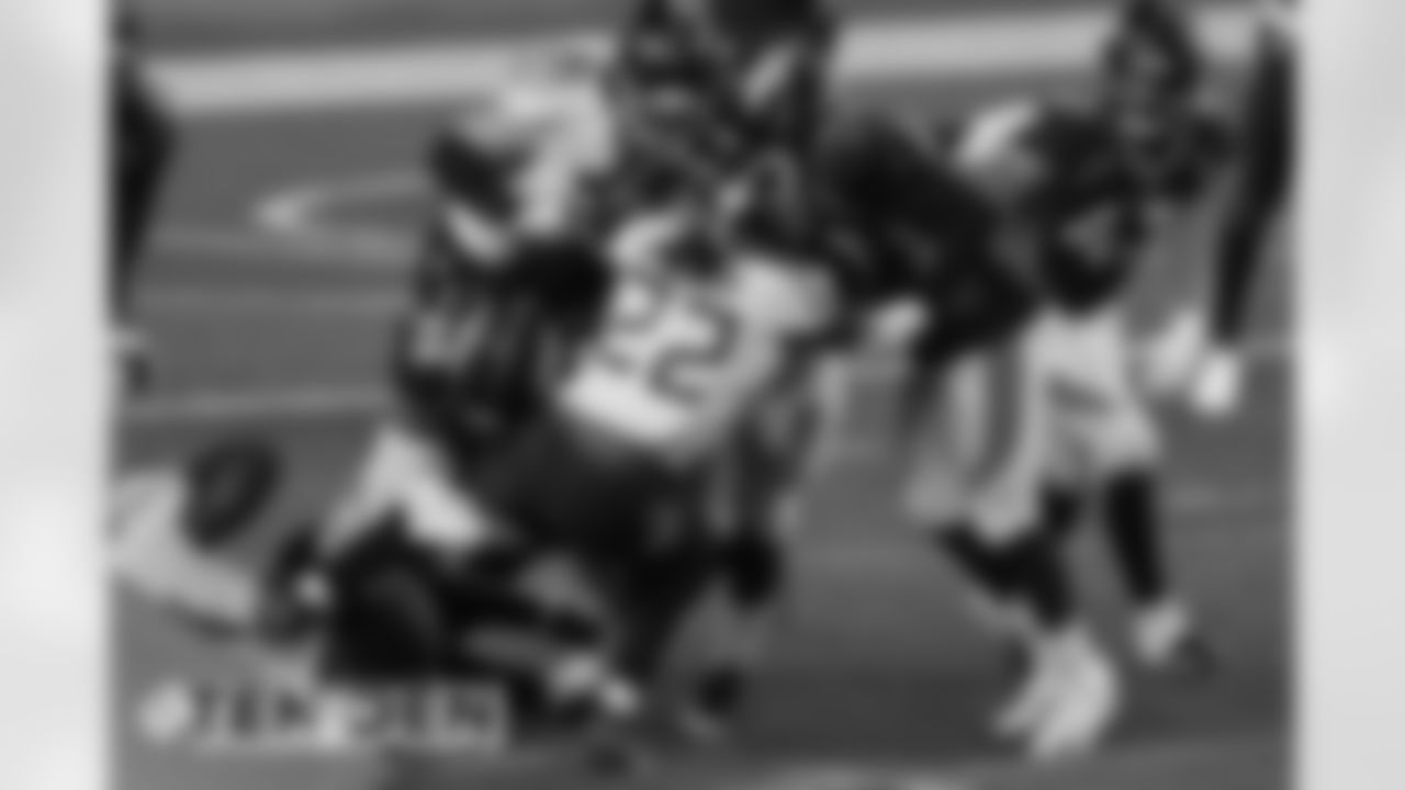 Mike Purcell in action during the Broncos' Week 1 game against the Tennessee Titans at Empower Field at Mile High in Denver, Colorado, on September 14, 2020. (Photo by Gabriel Christus)