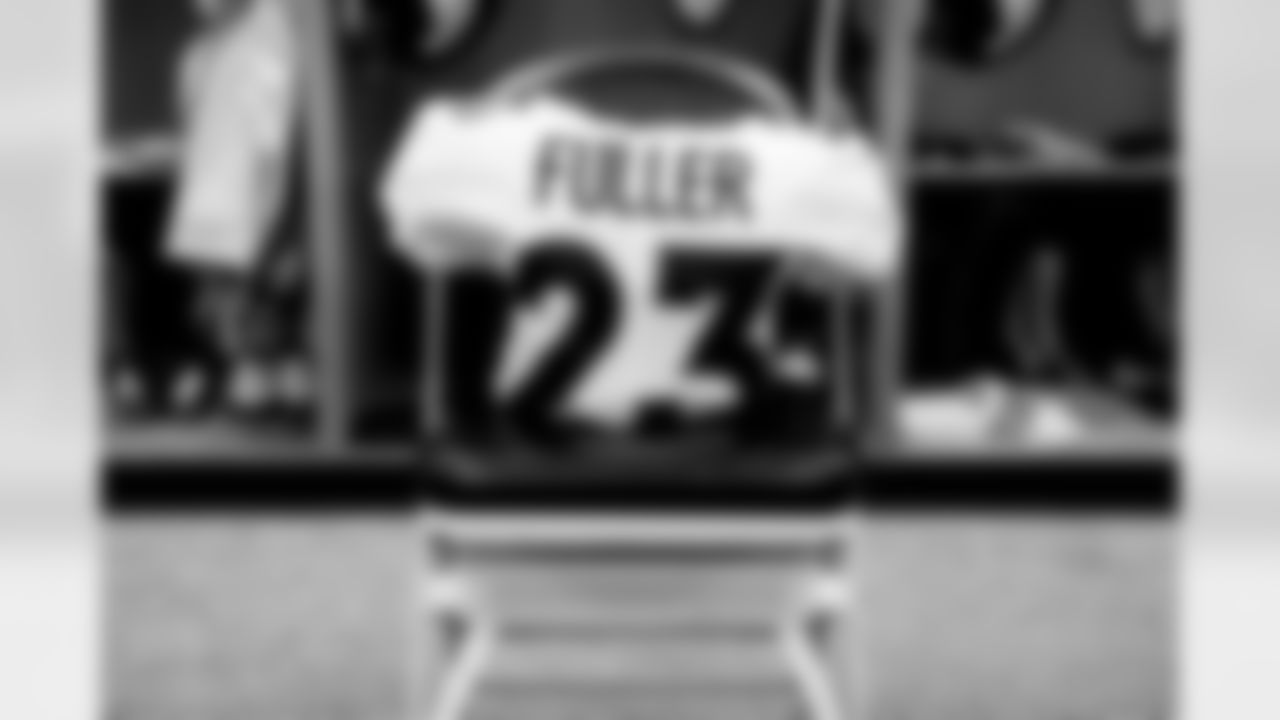 Kyle Fuller's jersey in the locker room before the Broncos' Week 5 game against the Pittsburgh Steelers at Heinz Field in Pittsburgh, Pennsylvania on October 10, 2021. (Photo by Joe Abdellah)