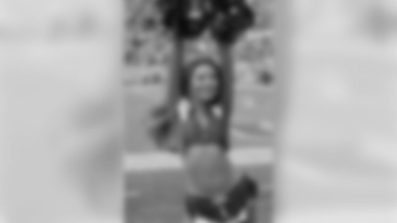 2018, Denver Broncos, Seattle Seahawks, Cheerleaders, DBC Annie