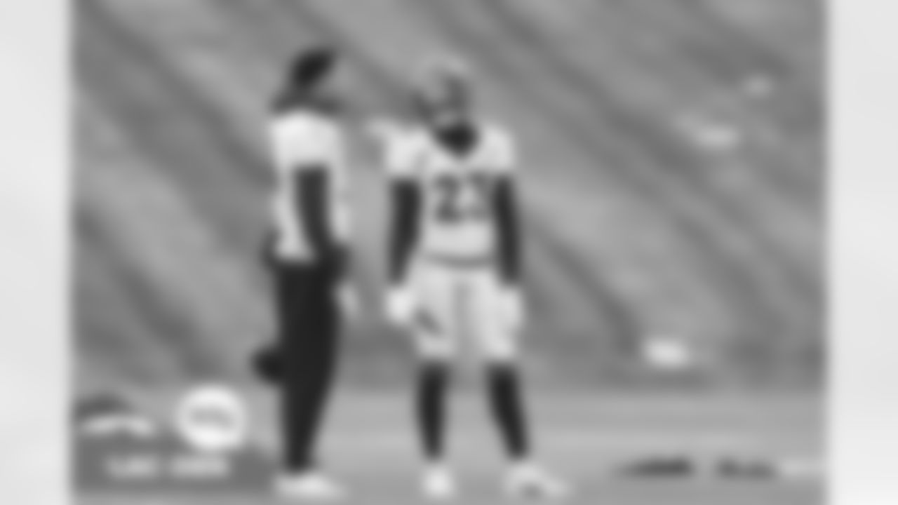 Kyle Fuller and Justin Simmons during practice on Wednesday, November 24, 2021 at UCHealth Training Center in Englewood, Colorado.
Gabriel Christus