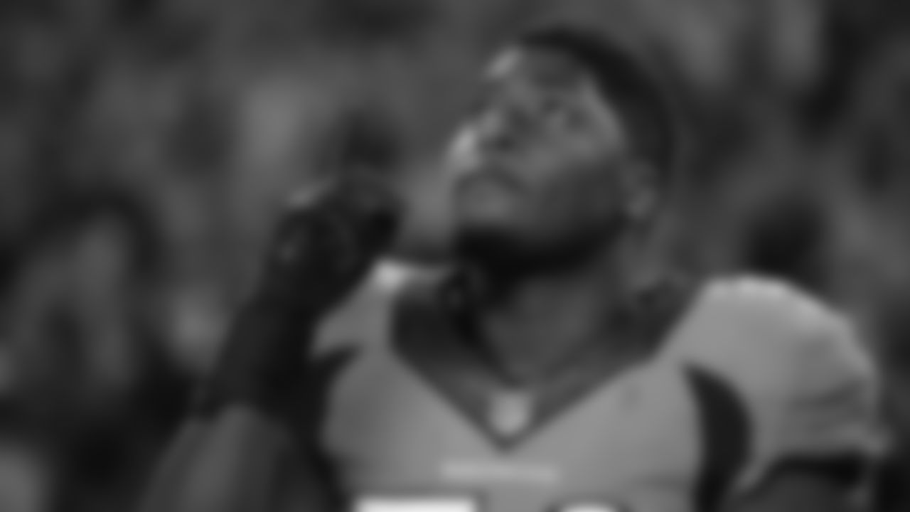 LB Corey Nelson