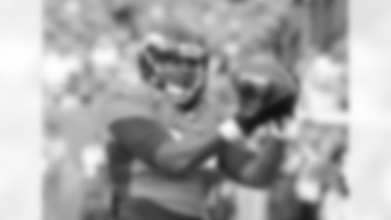 TE Julius Thomas