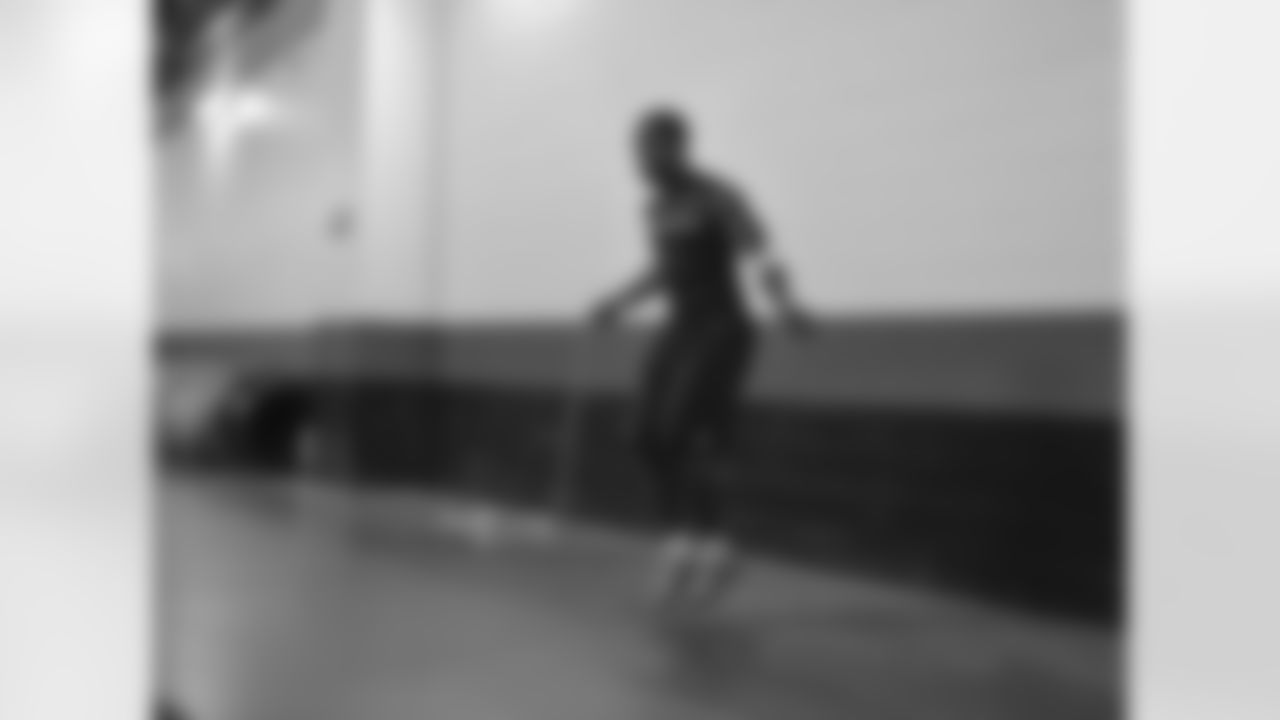 Safety Rahim Moore jumps rope in the tunnel.