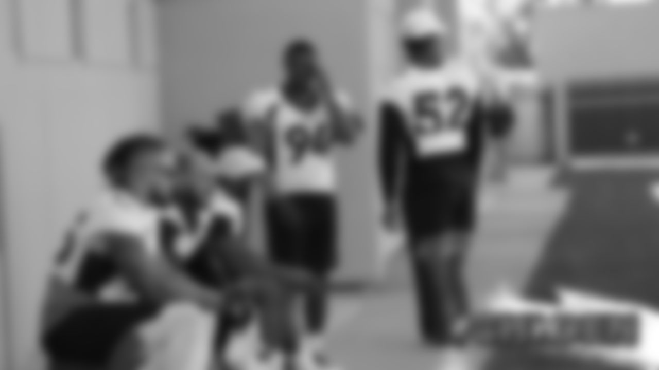 Derek Wolfe and others at practice at UCHealth Training Center on September 14, 2019. (Photo by Emily Simanskis)