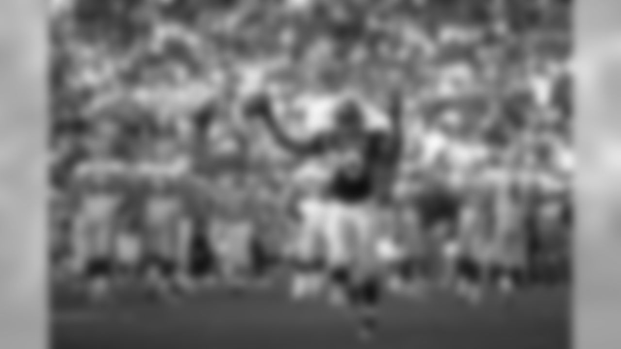 Neil Smith had been a loyal and productive Chief during nine years in Kansas City — a five-time Pro Bowler and a one-time All-Pro. But in free agency, Smith found his way to the Chiefs' hated division rival, the Broncos, and he made them pay. With his help, the Broncos beat the Chiefs in Arrowhead in the 1997 playoffs en route to Super Bowl XXXII glory and then he won a second title the following year.