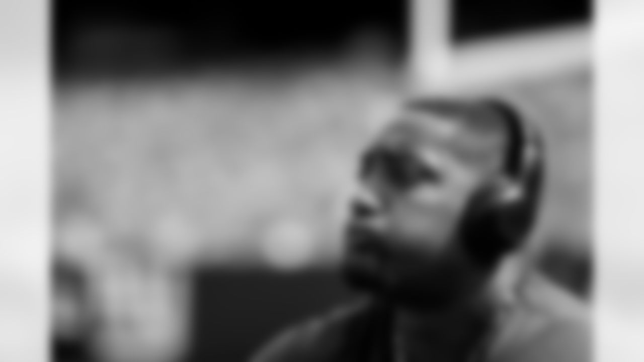 Calvin Anderson before the Broncos' Week 1 game against the New York Giants at MetLife Stadium in East Rutherford, New Jersey, on September 12, 2021. (Photo by Gabriel Christus)