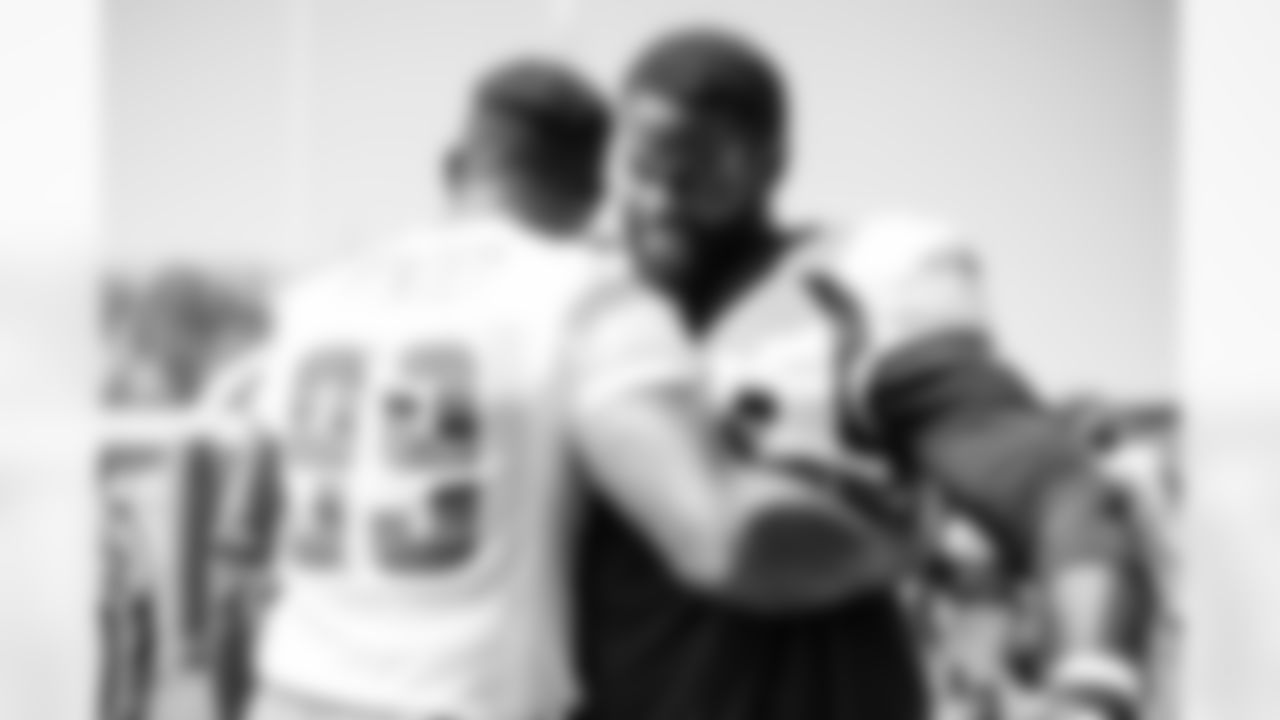 Shamar Stephen with former teammate Minnesota Vikings defensive end Danielle Hunter (99) during a joint practice with the Minnesota Vikings amid training camp at TCO Performance Center on August 11, 2021. (Photo by Ben Swanson)