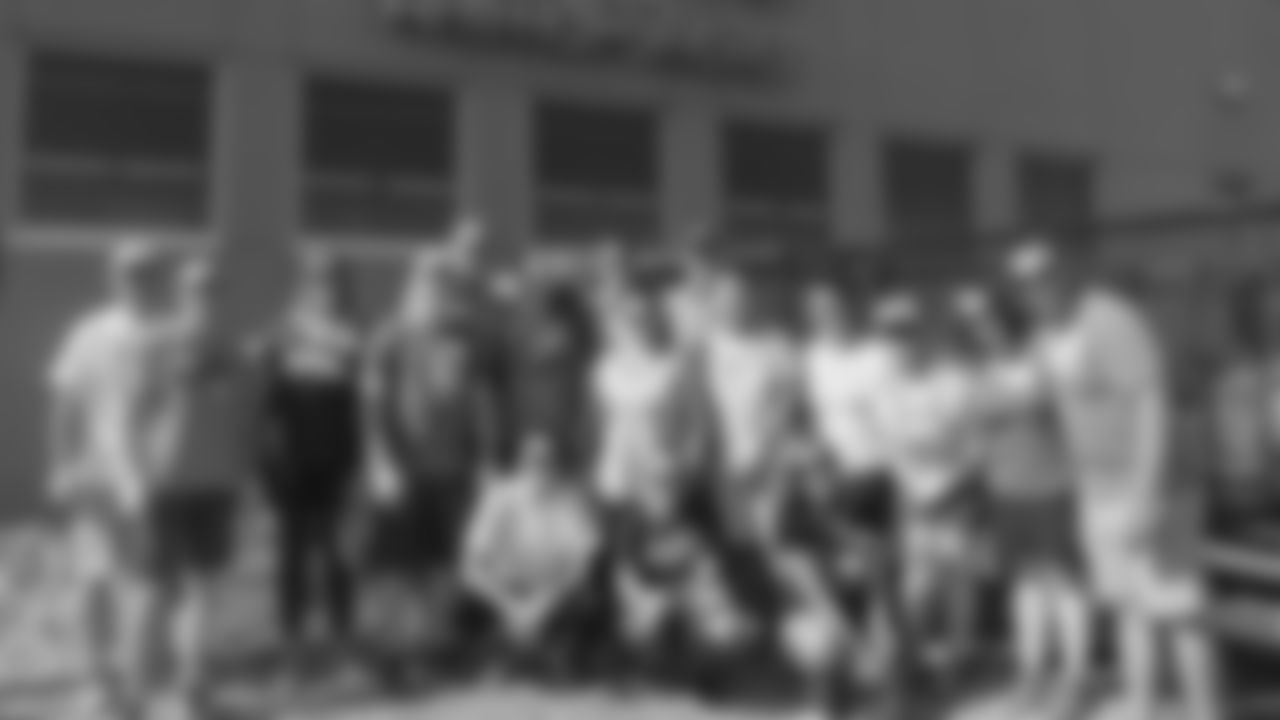 employees_community_01