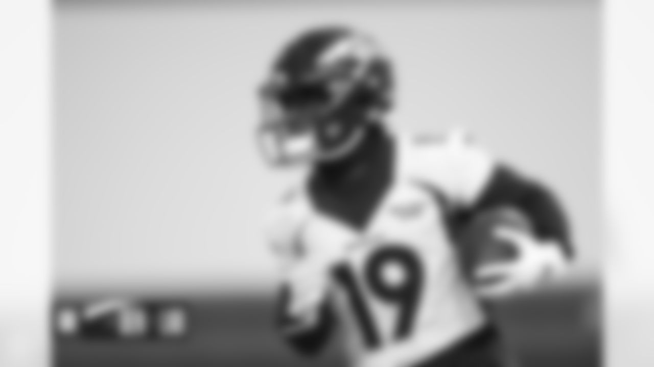 Chase Edmonds during practice on Friday, December 23, 2022 at UCHealth Training Center in Englewood, Colorado.
Photo by Gabriel Christus/Denver Broncos