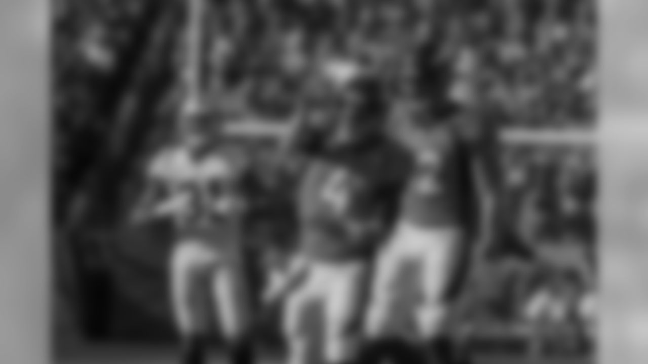 Denver Broncos quarterback Case Keenum (4) signals first down after a scramble during the second half of an NFL game against the Oakland Raiders, Sunday, Sep. 16, 2018, in Denver. (Photo: Eric Lars Bakke)