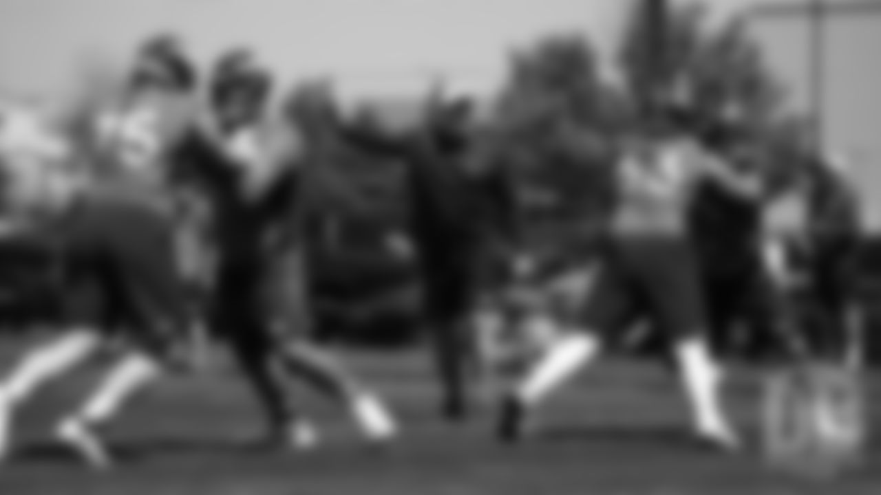 Offensive Line Coach Mike Munchak during the Broncos' practice on the eight day of their OTAs on May 30, 2019.