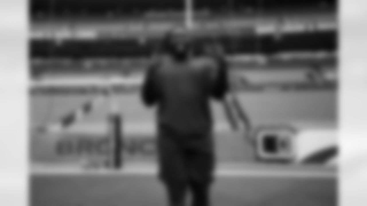 McTelvin Agim before practice on Day 12 of training camp at Empower Field at Mile High on August 29, 2020. (Photo by Ben Swanson)