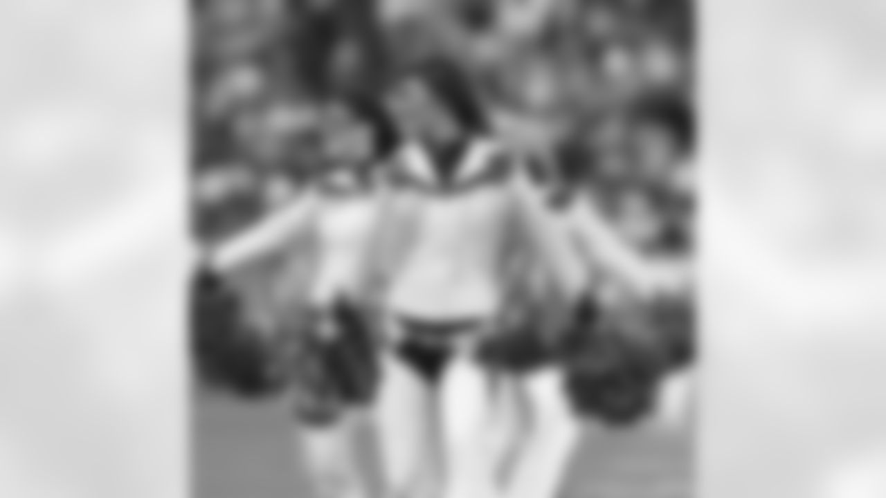 The Denver Broncos Cheerleaders perform during Denver's Week 17 win vs. Kansas City.