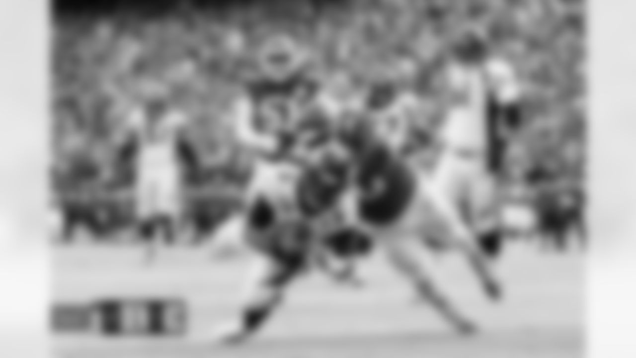 Russell Wilson during the Broncos' Week 17 game against the Kansas City Chiefs at GEHA Field at Arrowhead Stadium in Kansas City, Missouri on January 1, 2023. Photo by Gabriel Christus