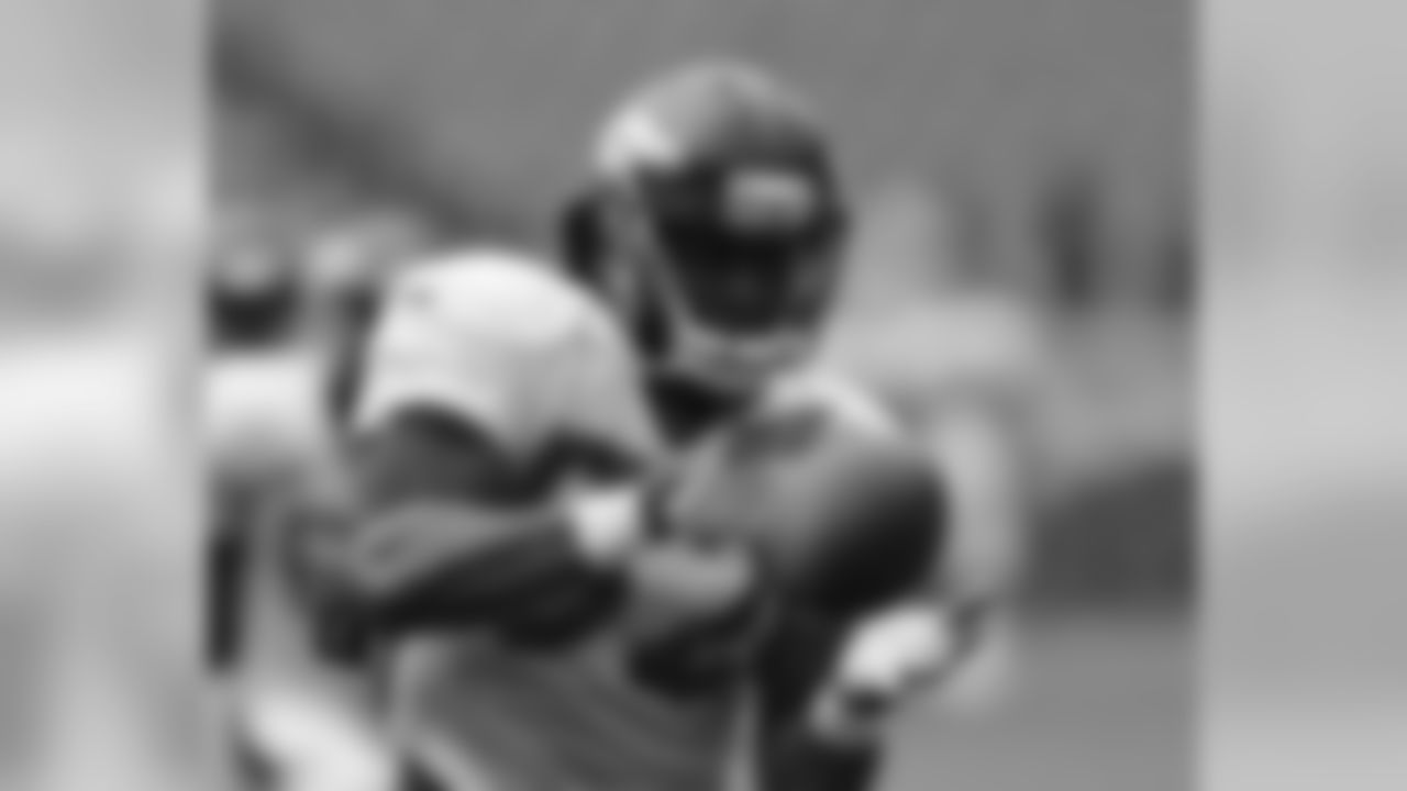 LB Jerrell Harris