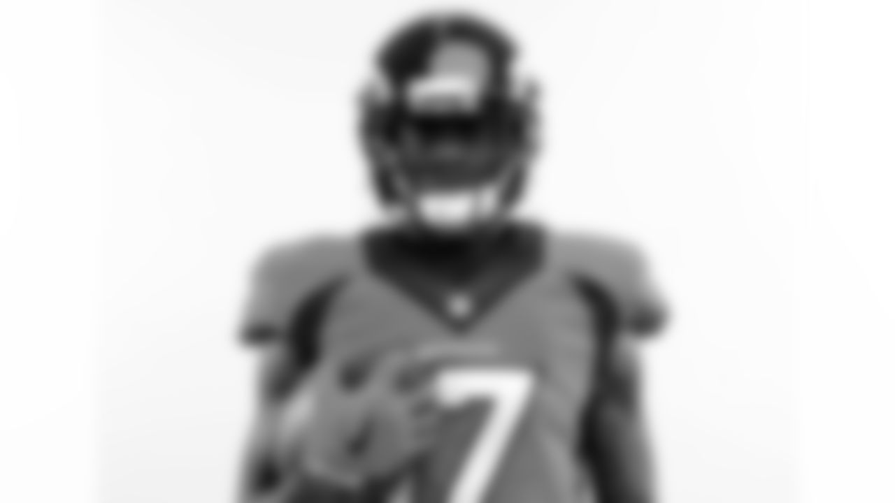 WR DaeSean Hamilton