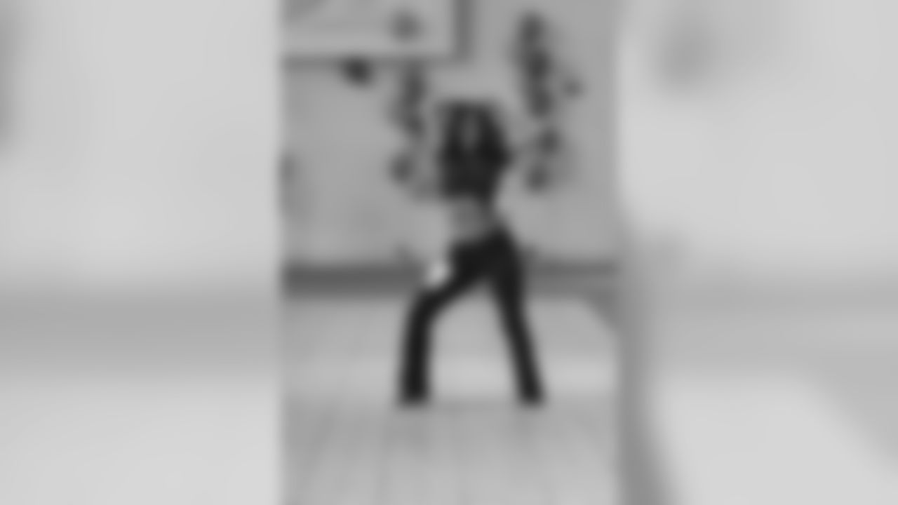 Makeup Artist for Vision Photography, 14 years dance training, 8 years competitive dance