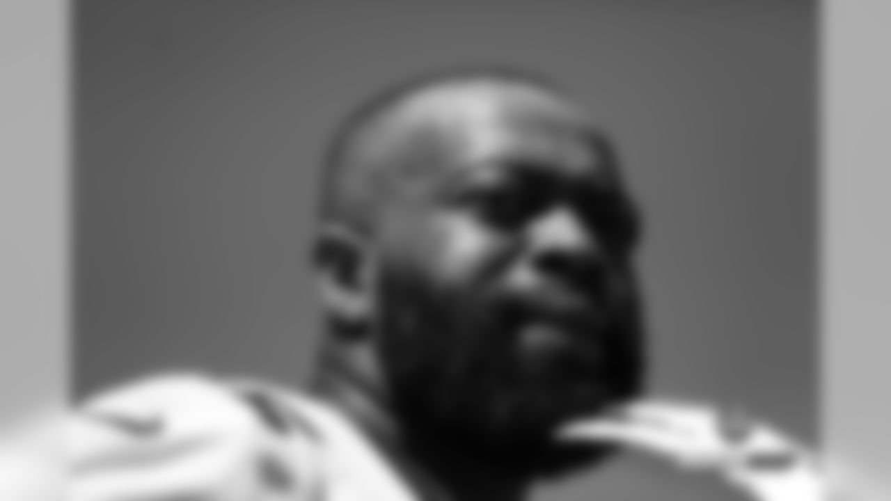 Ron Leary during practice on Day 2 of training camp on July 19, 2019.
