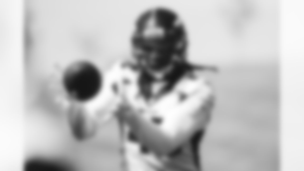 Alexander Johnson during the eighth day of OTA practices at UCHealth Training Center on June 8, 2021. (Photo by Ben Swanson)