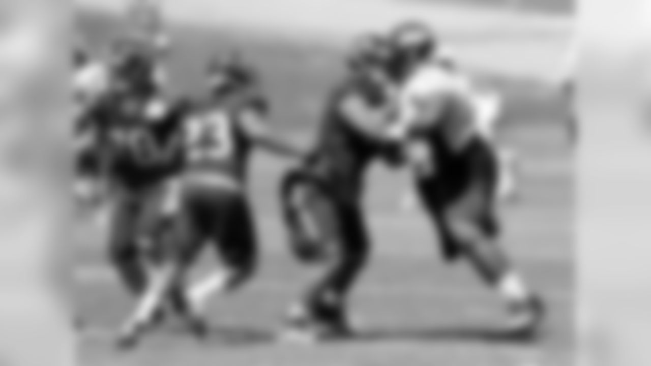 G Xavier Su'a-Filo and DT Terrance Knighton