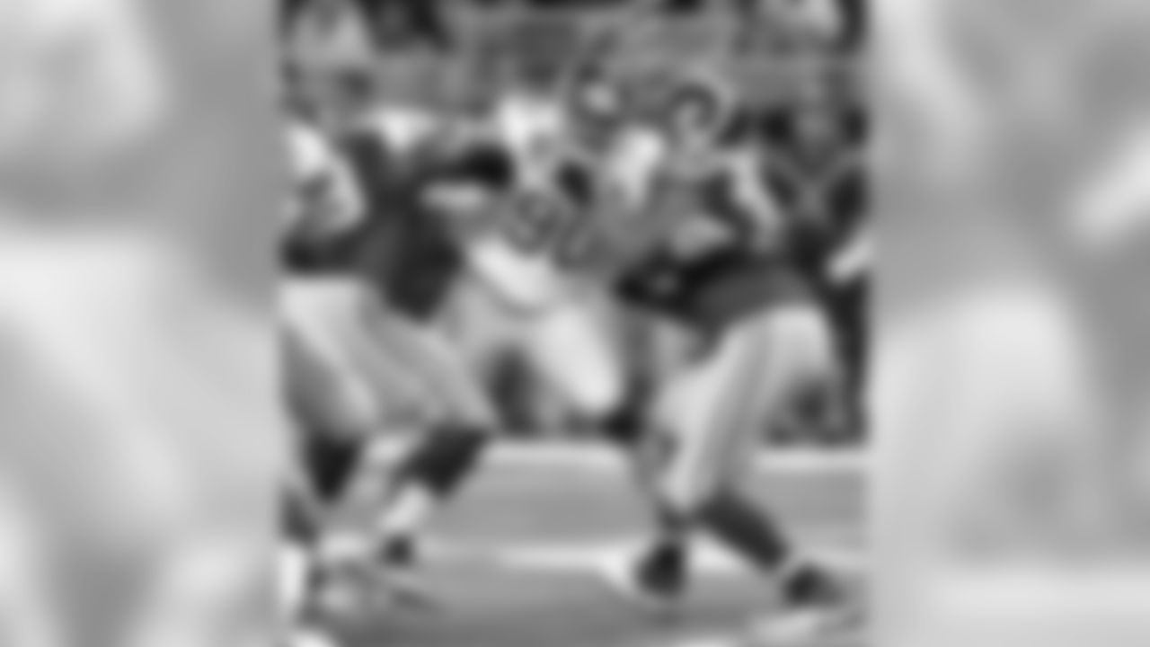 Giants defensive end Jason Pierre-Paul, unrestricted free agent