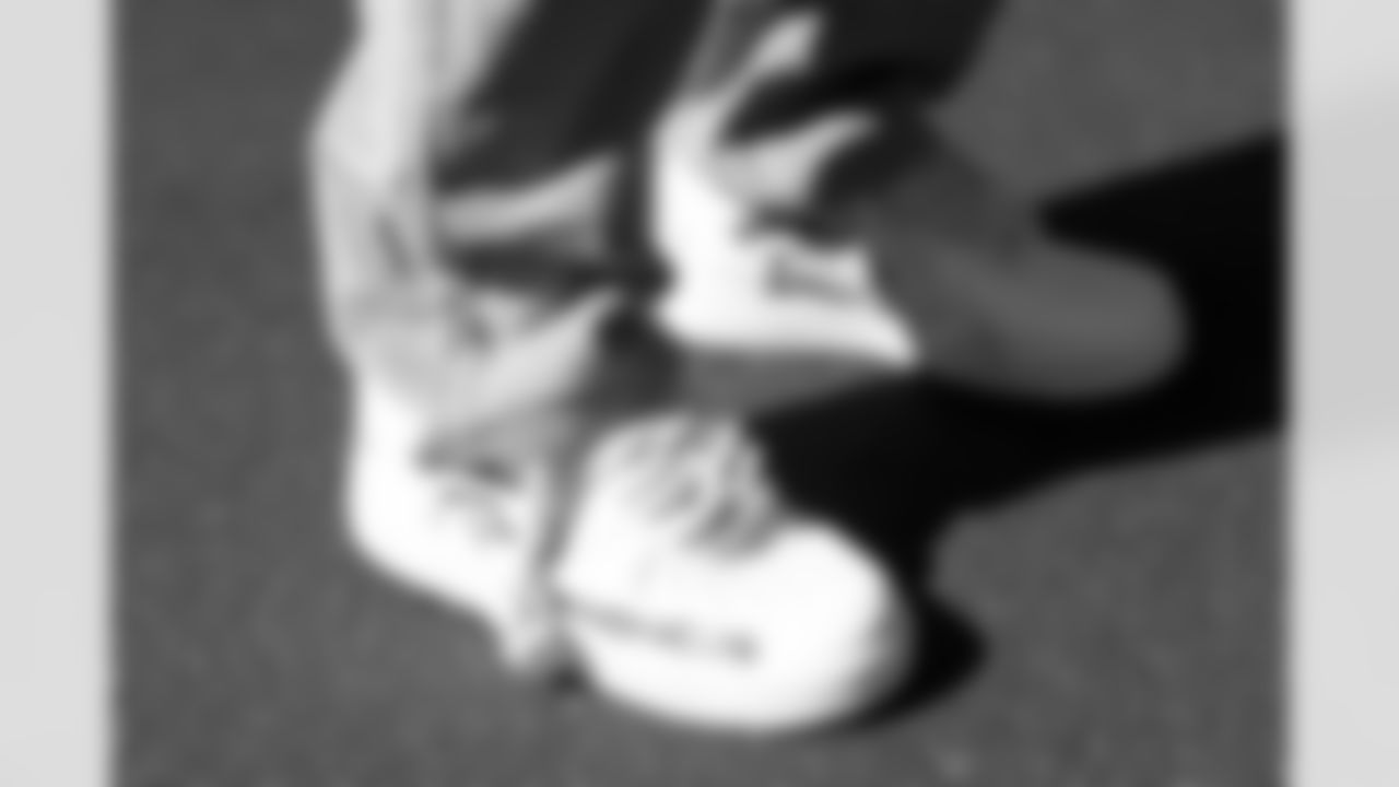 Montrell Washington's custom shoes during player arrivals before the Broncos' Week 2 game against the Houston Texans at Empower Field at Mile High in Denver, Colorado on September 18, 2022. (Photo by Ben Swanson)