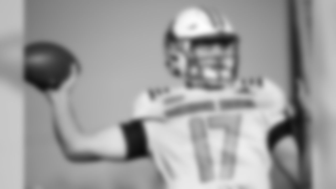 Wyoming QB Josh Allen showed the raw arm talent that makes him a virtual lock to go in the first round -- and could place him at the top of the draft class entirely. Allen's best day came Thursday, with some of his best work coming during the red-zone team and seven-on-seven periods. His quick delivery and velocity allowed his passes to reach receivers before defenders could adequately react, leading to multiple touchdowns -- including one to Boise State's Cedrick Wilson that saw Allen's pass whistle past three defenders.