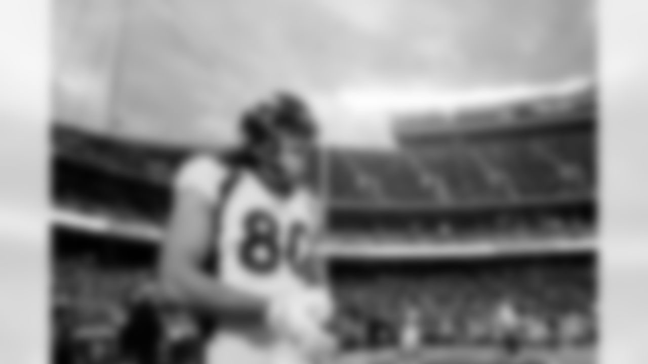 Denver Broncos tight end Greg Dulcich (80) before the Broncos' Week 6 game against the Kansas City Chiefs at GEHA Field at Arrowhead Stadium in Kansas City, Missouri on October 12, 2023. Photo by Gabriel Christus / Denver Broncos