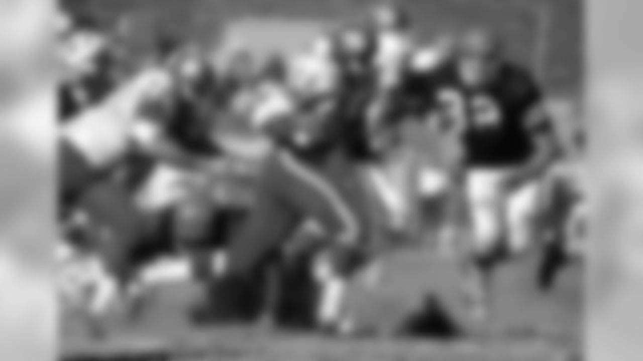 Drafted by the Broncos in the first round of the 1967 NFL Draft with the 6th-overall pick, Floyd Little was a nine-year starter in the NFL who made five Pro Bowls, had one first-team All-Pro selection and was inducted into the Pro Football Hall of Fame after his career concluded. (Tony Tomsic via AP)