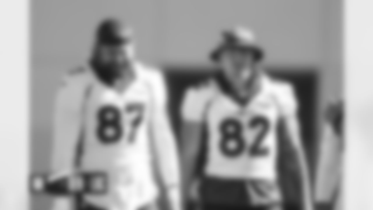 Eric Tomlinson and Eric Saubert during practice on Tuesday, October 11, 2022 at UCHealth Training Center in Englewood, Colorado.
Photo by Gabriel Christus/Denver Broncos
