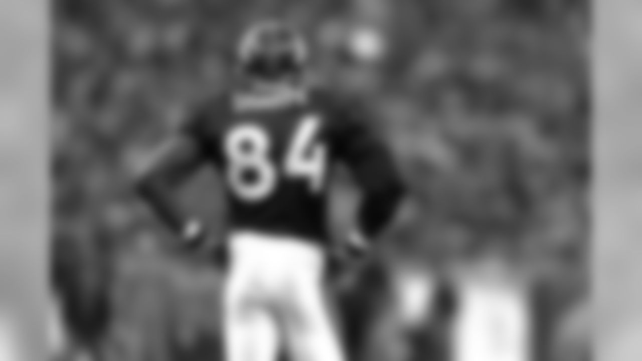 Shannon Sharpe gets mentally prepared for his game against the Chiefs at Invesco Field at Mile High in Denver, CO on December 15, 2002.