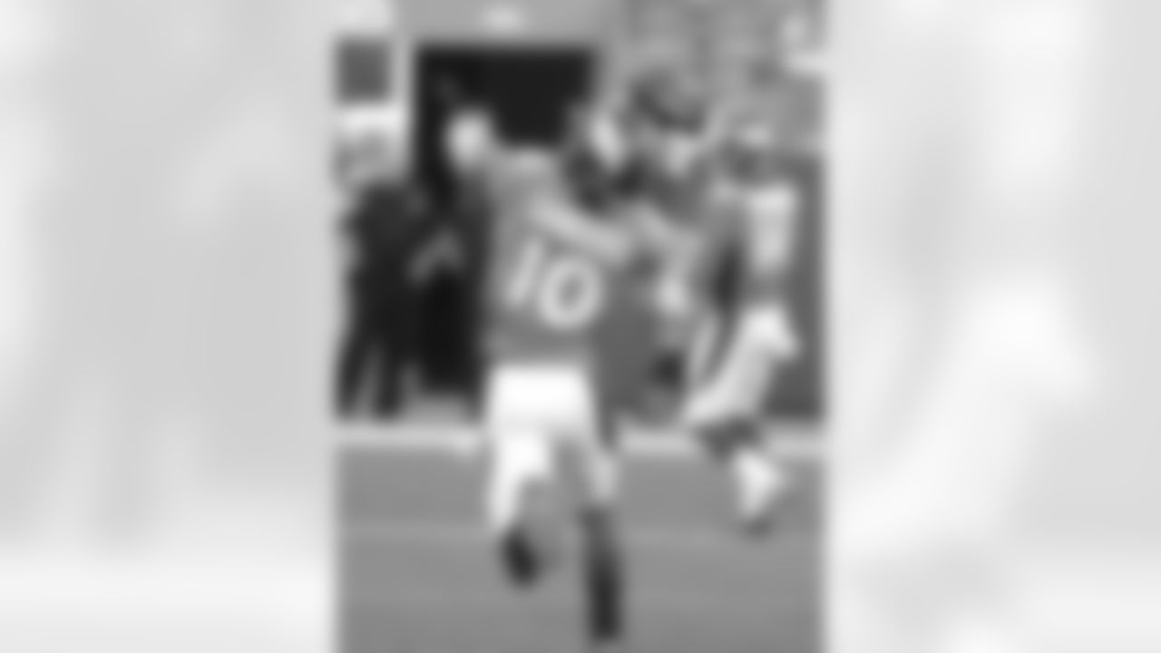 WR Emmanuel Sanders