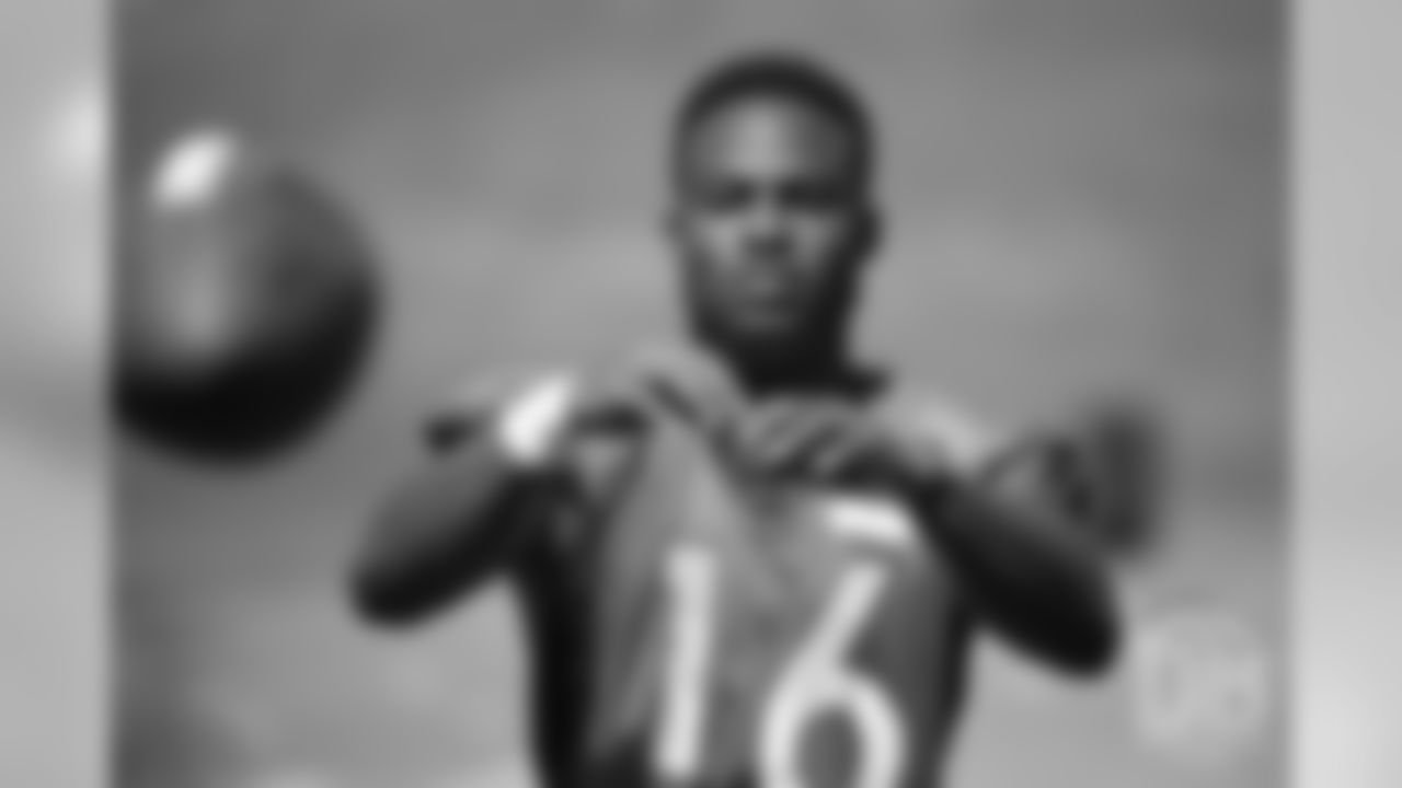 wide receiver Isaiah McKenzie (16) before practice at the eighth day of OTAs on June 5, 2018.