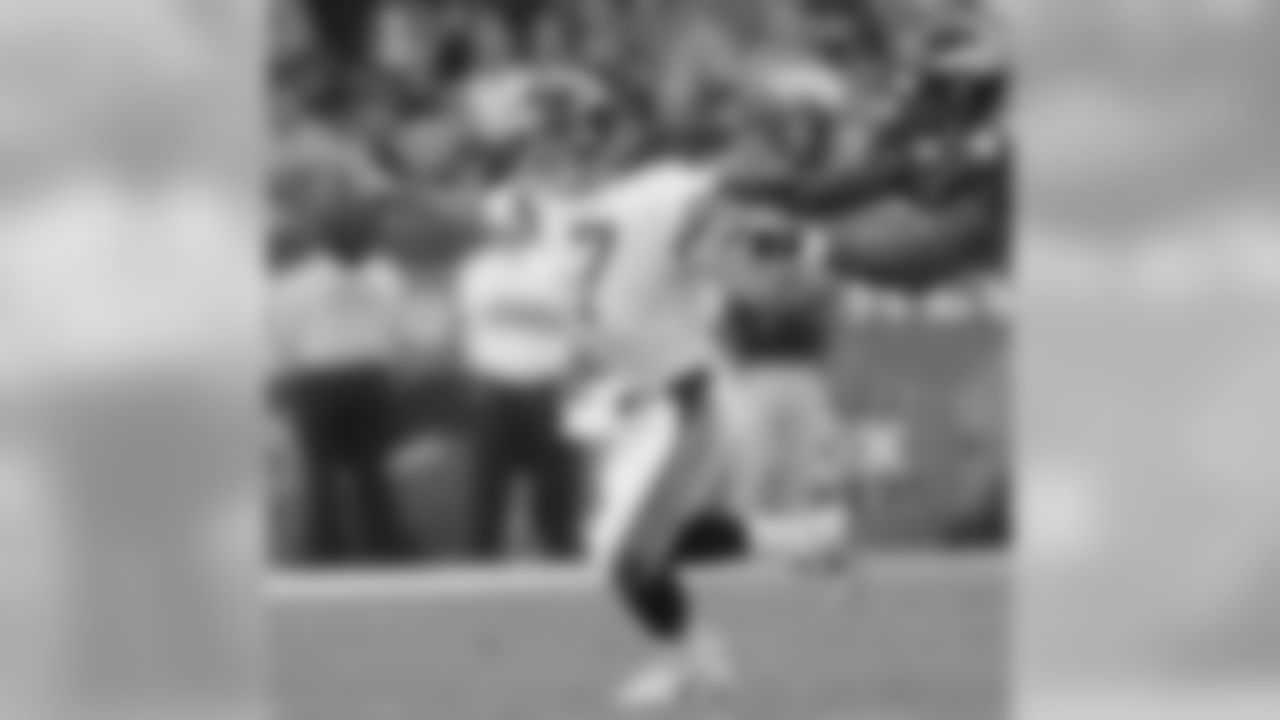 Nov. 11, 2001: Broncos 26, Chargers 16