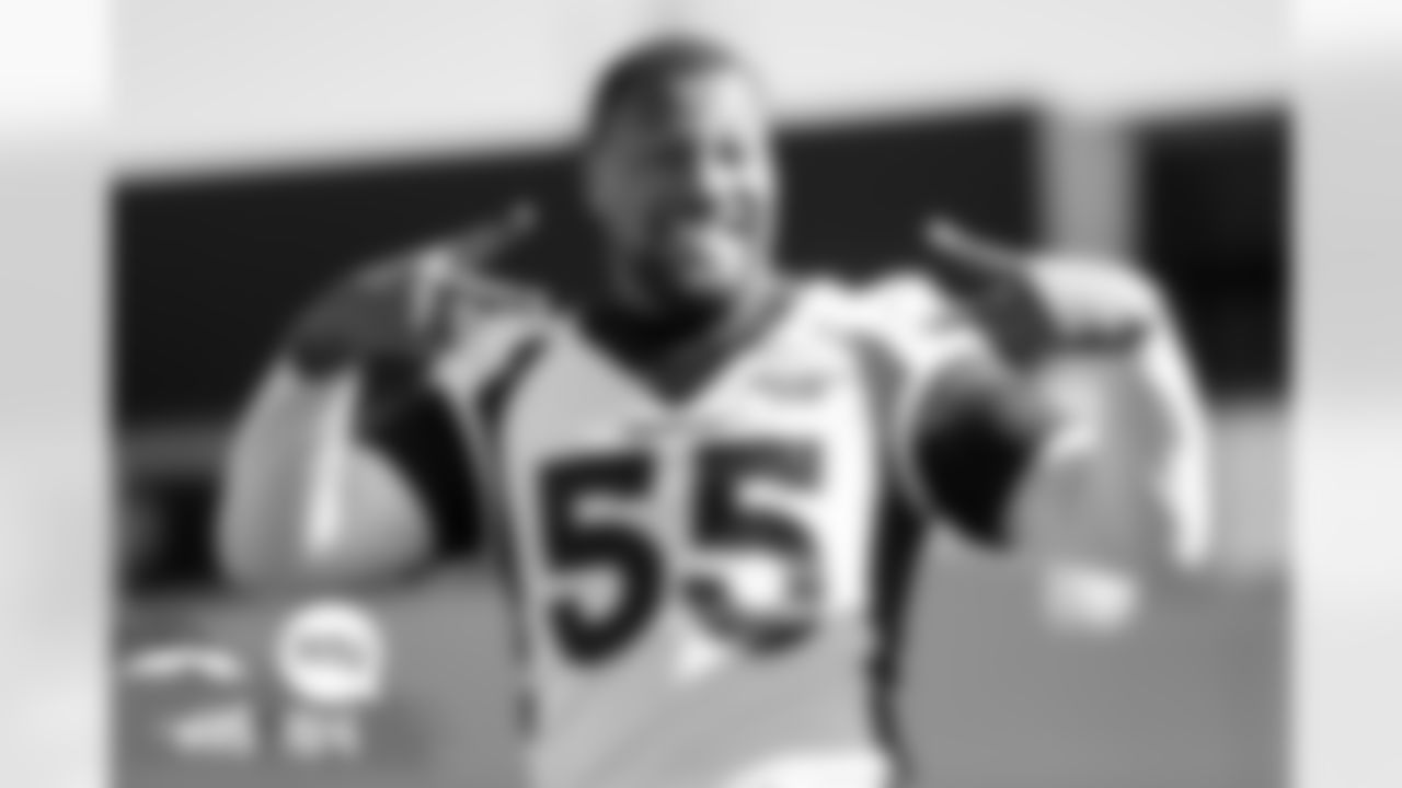 Bradley Chubb during practice at UCHealth Training Center in Englewood, Colorado on October 29, 2021. (Photo by Ben Swanson)