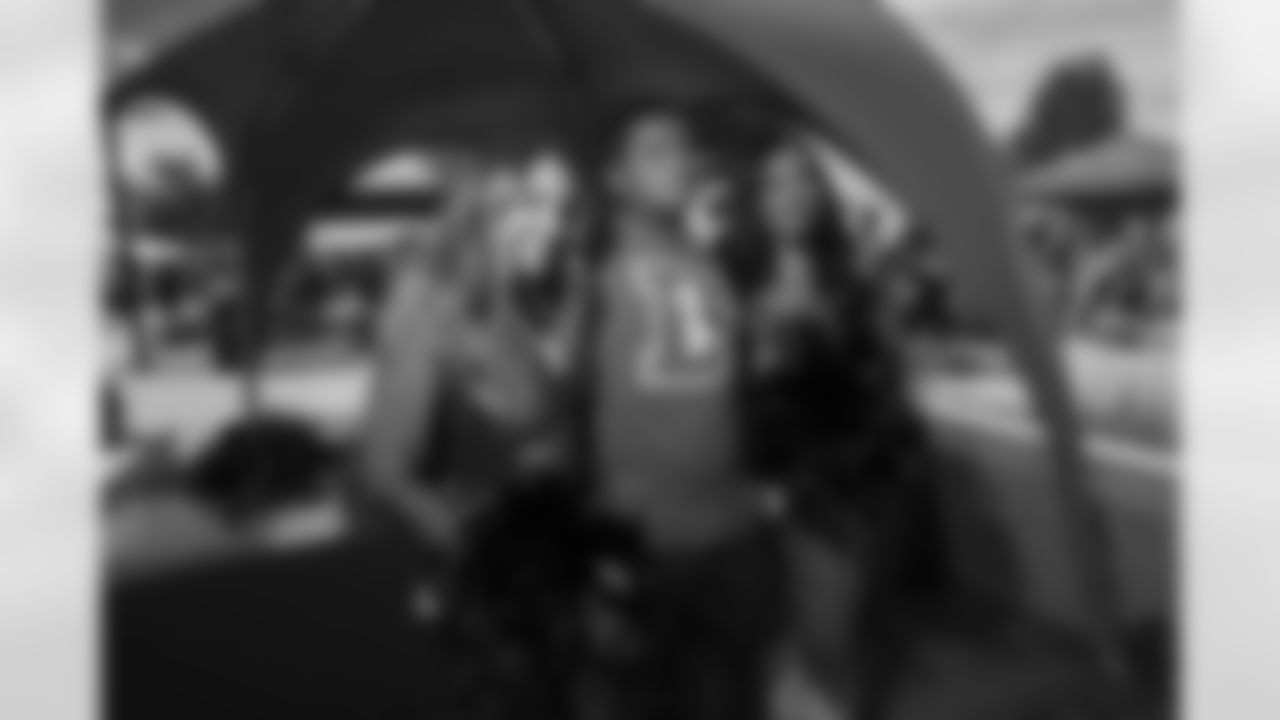 DBC Michaela and DBC Ariana with a fan during training camp on Tuesday, August 1, 2023 at Centura Health Training Center in Englewood, Colorado.
Photo by Gabriel Christus / Denver Broncos